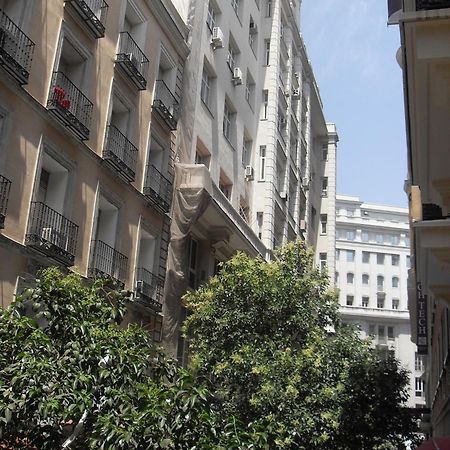 Hostal Mendoza Madrid Exterior photo